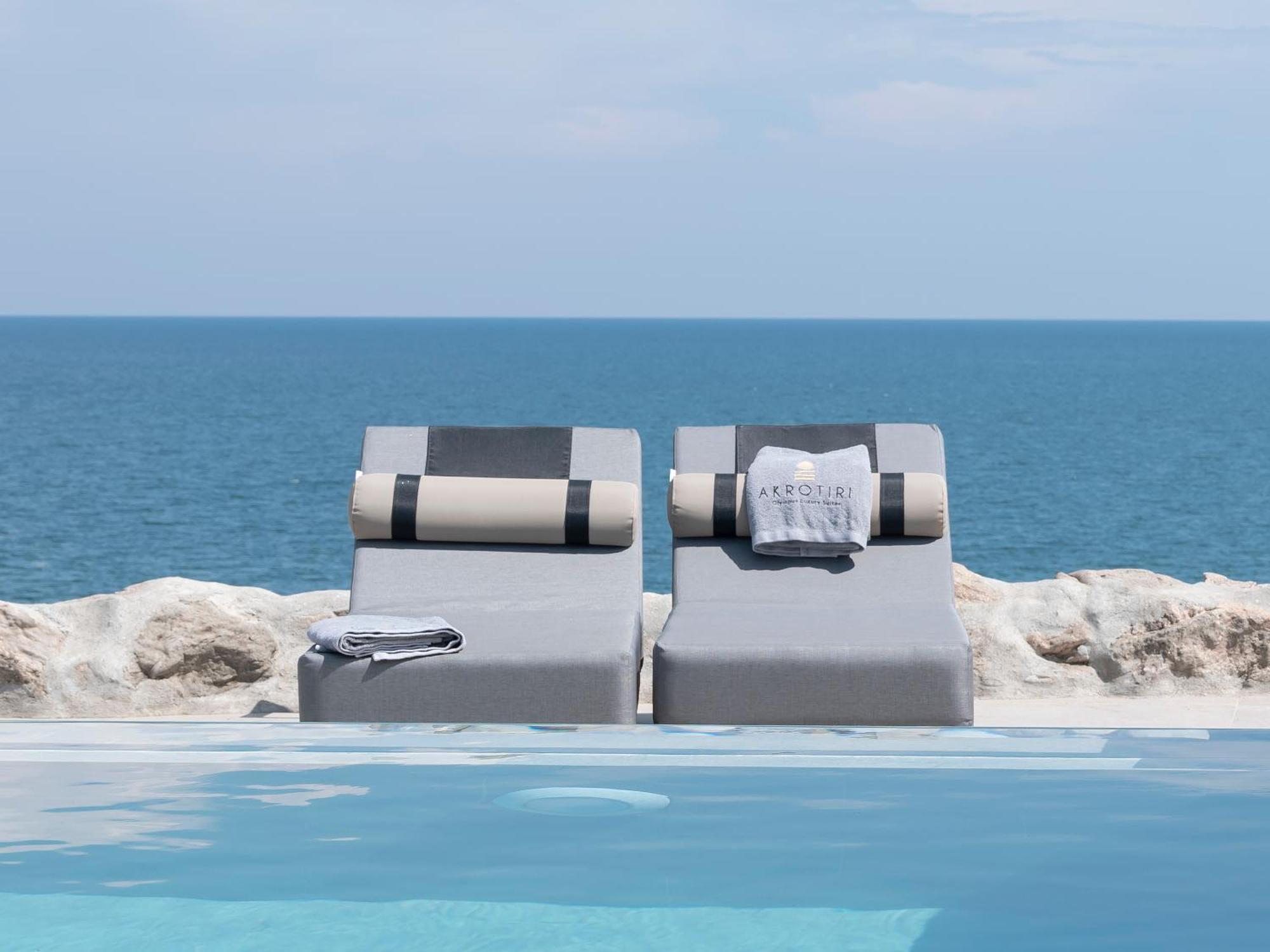 Akrotiri Olympus Luxury Suites - Adults Only Plaka Litochorou Exterior photo